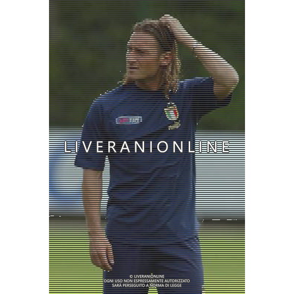 NAZIONALE ITALIANA A COVERCIANO 27/05/2004 NELLA FOTO TOTTI FRANCESCO AGENZIA ALDO LIVERANI