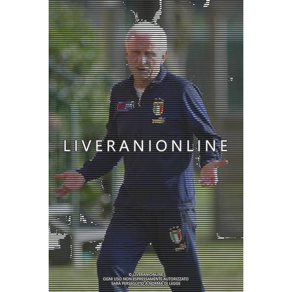 NAZIONALE ITALIANA A COVERCIANO 27/05/2004 NELLA FOTO GIOVANNI TRAPATTONI AGENZIA ALDO LIVERANI