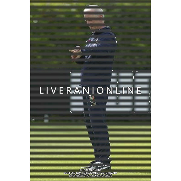NAZIONALE ITALIANA A COVERCIANO 27/05/2004 NELLA FOTO GIOVANNI TRAPATTONI AGENZIA ALDO LIVERANI