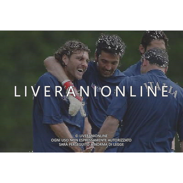 NAZIONALE ITALIANA A COVERCIANO 27/05/2004 NELLA FOTO CRISTIAN VIERI AGENZIA ALDO LIVERANI