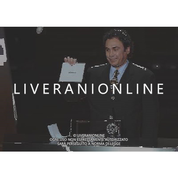 FIFA Ballon dâ€™Or 2011 Zurigo (Svizzera) - 09.01.2012 Nella Foto:sanchez premia neymar /Ph.Vitez-Ag. Aldo Liverani