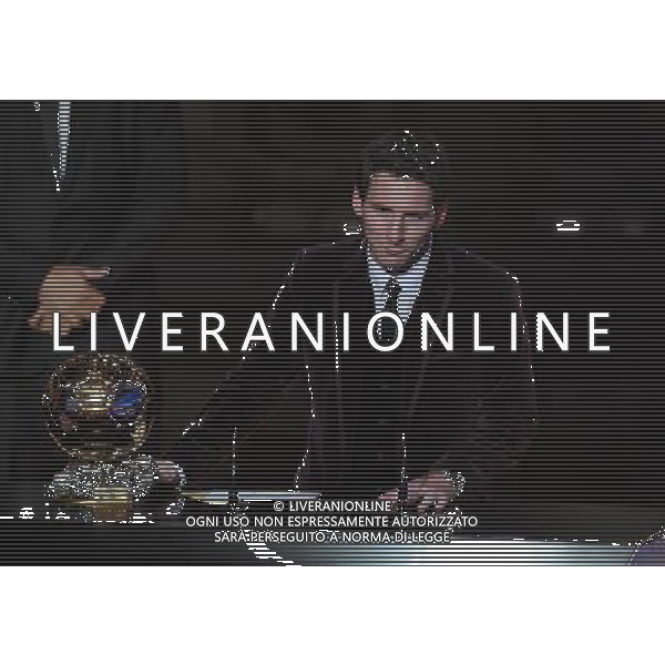 FIFA Ballon dâ€™Or 2011 Zurigo (Svizzera) - 09.01.2012 Nella Foto:lionel messi con il pallone d\'oro /Ph.Vitez-Ag. Aldo Liverani