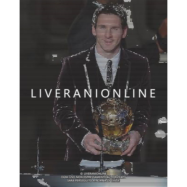 FIFA Ballon dâ€™Or 2011 Zurigo (Svizzera) - 09.01.2012 Nella Foto:lionel messi con il pallone d\'oro /Ph.Vitez-Ag. Aldo Liverani