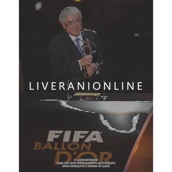 FIFA Ballon dâ€™Or 2011 Zurigo (Svizzera) - 09.01.2012 Nella Foto:la federazione giapponese vince il premi fair play /Ph.Vitez-Ag. Aldo Liverani
