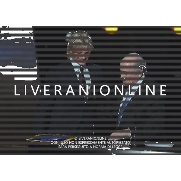 FIFA Ballon dâ€™Or 2011 Zurigo (Svizzera) - 09.01.2012 Nella Foto:simone farina premiato da blatter /Ph.Vitez-Ag. Aldo Liverani