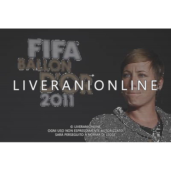 (120109) ZURICH, Jan. 9, 2012 () Abby Wambach of the United States, nominee for FIFA Women\'s World Player of the Year Award, attends a press conference ahead of the FIFA Ballon d\'Or Gala 2012 at the congress hall in Zurich, Switzerland, Jan. 9, 2012. (/Zhou Lei) ©PHOTOSHOT/Agenzia Aldo Liverani Sas - ITALY ONLY: ZURIGO - PREMIAZIONE \' PALLONE D\'ORO 2011\'