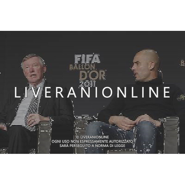 (120109) -- ZURICH, Jan. 9, 2012 () -- Manchester United\'s coach Sir Alex Ferguson (L) and Barcelona\'s coach Pep Guardiola, nominees for FIFA Men\'s Football Coach of the Year Award, attend a press conference ahead of the FIFA Ballon d\'Or Gala 2012 at the congress hall in Zurich, Switzerland, Jan. 9, 2012. (/Zhou Lei) ©PHOTOSHOT/Agenzia Aldo Liverani Sas - ITALY ONLY: ZURIGO - PREMIAZIONE \' PALLONE D\'ORO 2011\'