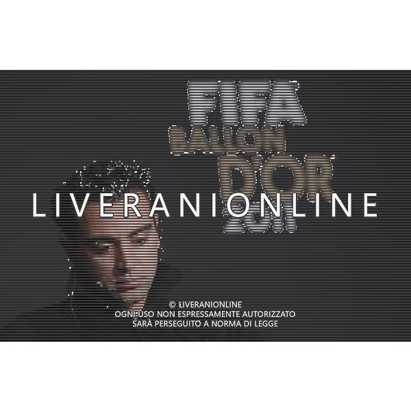(120109) -- ZURICH, Jan. 9, 2012 () -- Xavi Hernandez of Spain and Barcelona FC, nominee for the FIFA Ballon d\'Or, attends a press conference ahead of the FIFA Ballon d\'Or Gala 2012 at the congress hall in Zurich, Switzerland, Jan. 9, 2012. (/Zhou Lei) ©PHOTOSHOT/Agenzia Aldo Liverani Sas - ITALY ONLY: ZURIGO - PREMIAZIONE \' PALLONE D\'ORO 2011\'