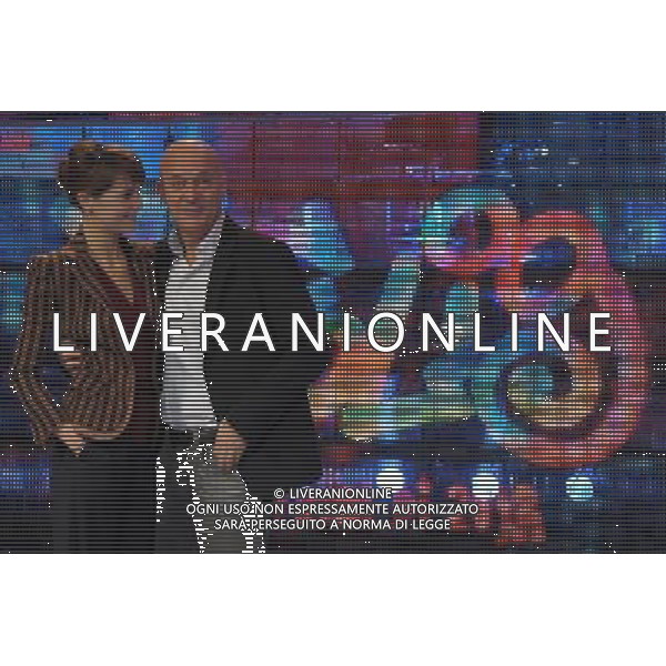 MILANO 10/1/2012 TEATRO AGLI ARCIMBOLDI PRESENTAZIONE DELLA TRASMISSIONE TELEVISIVA: -ZELIG- NELLA FOTO CLAUDIO BISIO E PAOLA CORTELLESI FOTO ROMANO/AG ALDO LIVERANI