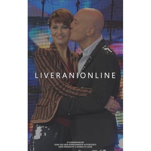 MILANO 10/1/2012 TEATRO AGLI ARCIMBOLDI PRESENTAZIONE DELLA TRASMISSIONE TELEVISIVA: -ZELIG- NELLA FOTO CLAUDIO BISIO E PAOLA CORTELLESI FOTO ROMANO/AG ALDO LIVERANI