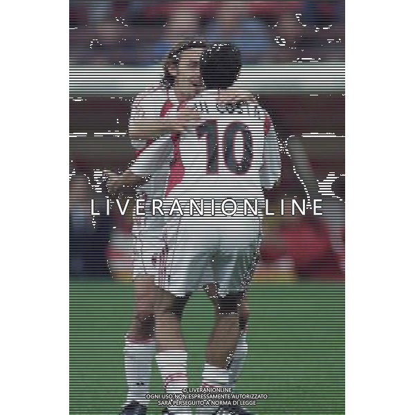 MILANO, 27-09-01 DFP/MARCO LUSSOSO MILAN-BATE BORISOV (COPPA UEFA) NELLA FOTO: ESULTANZA MILAN AG ALDO LIVERANI S A S
