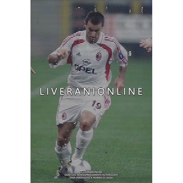 MILANO, 27-09-01 DFP/MARCO LUSSOSO MILAN-BATE BORISOV (COPPA UEFA) NELLA FOTO: JAVI MORENO AG ALDO LIVERANI S A S