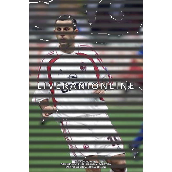 MILANO, 27-09-01 DFP/MARCO LUSSOSO MILAN-BATE BORISOV (COPPA UEFA) NELLA FOTO: JAVI MORENO AG ALDO LIVERANI S A S