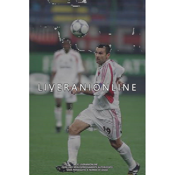 MILANO, 27-09-01 DFP/MARCO LUSSOSO MILAN-BATE BORISOV (COPPA UEFA) NELLA FOTO: JAVI MORENO AG ALDO LIVERANI S A S