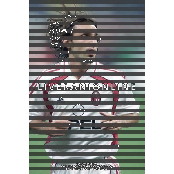 MILANO, 27-09-01 DFP/MARCO LUSSOSO MILAN-BATE BORISOV (COPPA UEFA) NELLA FOTO: ANDREA PIRLO AG ALDO LIVERANI S A S