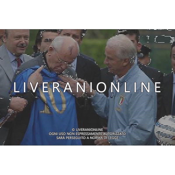 COVERCIANO 28/5/2004 ALLENAMENTO DELLA NAZIONALE NELLA FOTO GORBACIOVE E TRAPATTONI FOTO NUCCI/AG ALDO LIVERANI