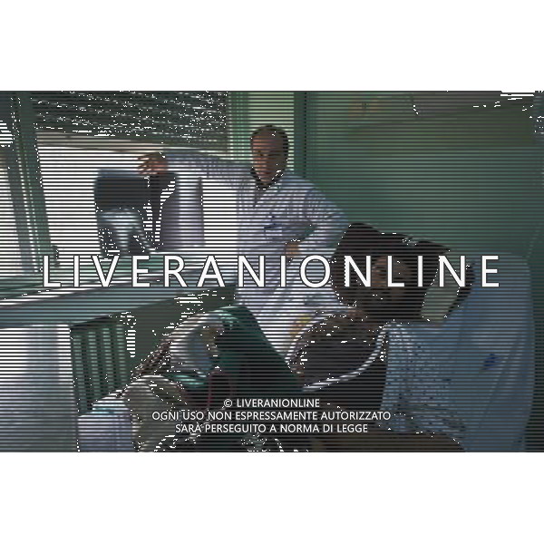 (120117) HOMS, Jan. 17, 2012 () A doctor shows an X Ray picture of a man injured by armed groups at Abdul Qader Shafta hospital in Homs, Syria, Jan. 16, 2012. A group of foreign journalists led by Syrian news authority entered Homs on Monday, five days after a group of foreign journalists were attacked by terrorists in the city. (/Li Muzi) (djj) ©PHOTOSHOT/ALDO LIVERANI SAS - ITALY ONLY -