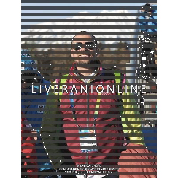 (120118) -- INNSBRUCK, Jan. 18, 2012 () -- Former alpine ski racer Marco Buechel from Liechtenstein watches the women\'s alpine skiing giant slalom race at the first Winter Youth Olympic Games in Innsbruck, Austria, Jan. 18, 2012. Clara Direz of France claimed the title of the event with a time of 1:56.13. (/Xu Liang) (zc) ©photoshot/Agenzia Aldo Liverani Sas - ITALY ONLY - Giochi Olimpici della Gioventu\' a Innsbruck, Austria, 18 Gennaio 2012.