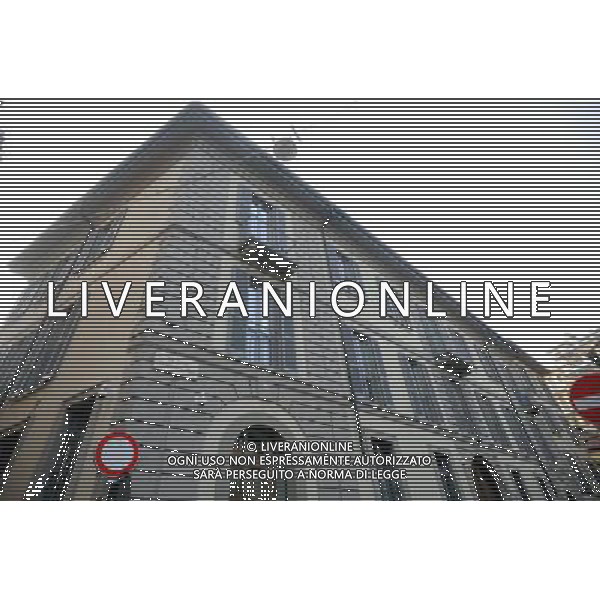 MILANO 19/1/2012 SEDE MILANESE DI STANDARD \' POOR\'S VICOLO SAN GIOVANNI SUL MURO FOTO ROMANO/AG ALDO LIVERANI