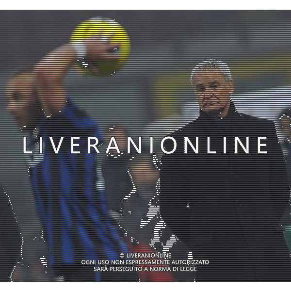 Coppa Italia TIM Cup 2011/2012 Ottavi di Finale Milano - 19.01.2012 Inter-Genoa Nella Foto:ranieri claudio -sneijder wesley /Ph.Vitez-Ag. Aldo Liverani