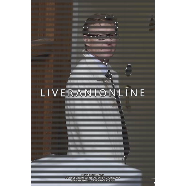 Jim Gray, Editor, Channel 4 News arrives at inquiry led by Lord Justice Leveson, which is investigating the culture, practices and ethics of the press and media on Monday 23rd January 2012. ©photoshot/Agenzia Aldo Liverani Sas - ITALY ONLY - Jim Gray, Editore, Channel 4 News