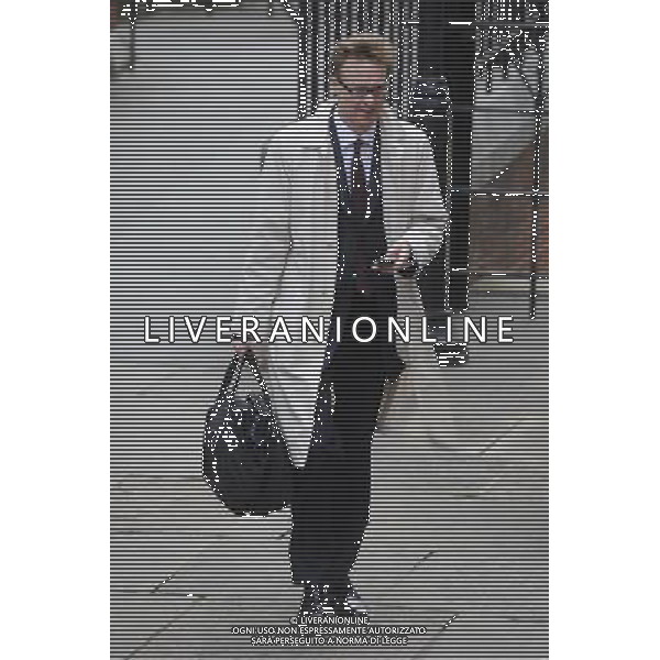 Jim Gray, Editor, Channel 4 News arrives at inquiry led by Lord Justice Leveson, which is investigating the culture, practices and ethics of the press and media on Monday 23rd January 2012. ©photoshot/Agenzia Aldo Liverani Sas - ITALY ONLY - Jim Gray, Editore, Channel 4 News