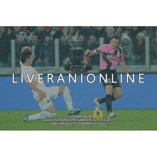 Coppa Italia TIM - Quarti di finale Torino 24-01-2012 Juventus - Roma nella foto: Alessandro Del Piero (Juventus) e sulla SX Jose Angel Valdes (Roma) foto Roberto Garavaglia - ag. Aldo Liverani sas