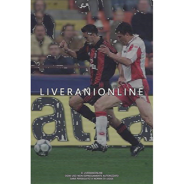 MILANO, 18-10-2001 DFP/MARCO LUSSOSO MILAN-CSKA SOFIA (COPPA UEFA): COSMIN CONTRA AG ALDO LIVERANI S A S