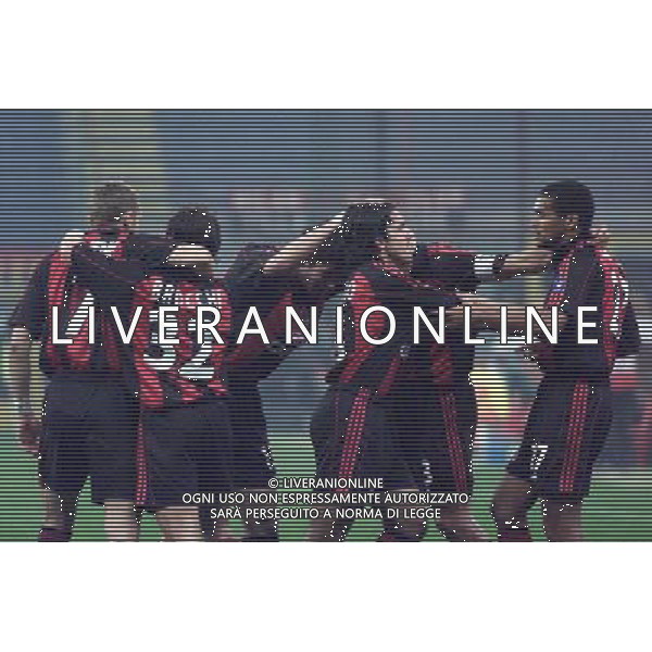 MILANO, 18-10-2001 DFP/MARCO LUSSOSO MILAN-CSKA SOFIA (COPPA UEFA): ESULTANZA MILAN AG ALDO LIVERANI S A S