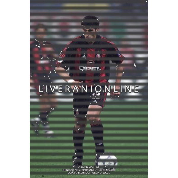 MILANO, 18-10-2001 DFP/MARCO LUSSOSO MILAN-CSKA SOFIA (COPPA UEFA): KAKHA KALADZE AG ALDO LIVERANI S A S