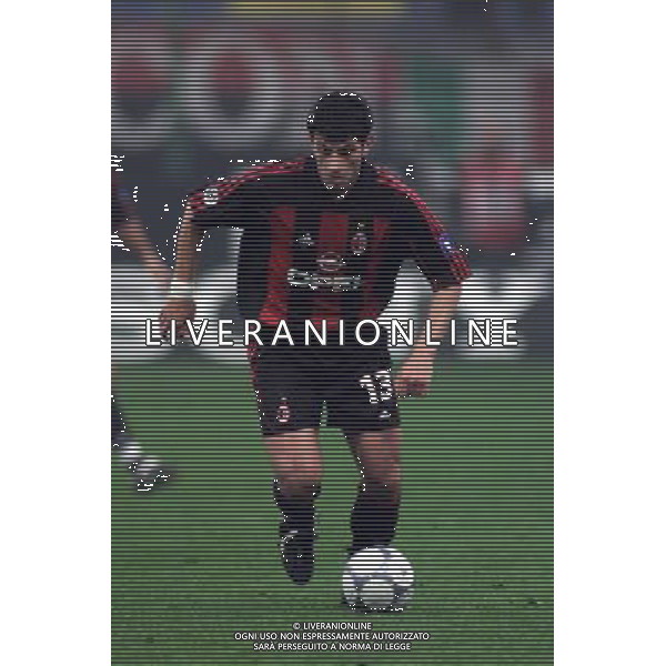 MILANO, 18-10-2001 DFP/MARCO LUSSOSO MILAN-CSKA SOFIA (COPPA UEFA): KAKHA KALADZE AG ALDO LIVERANI S A S