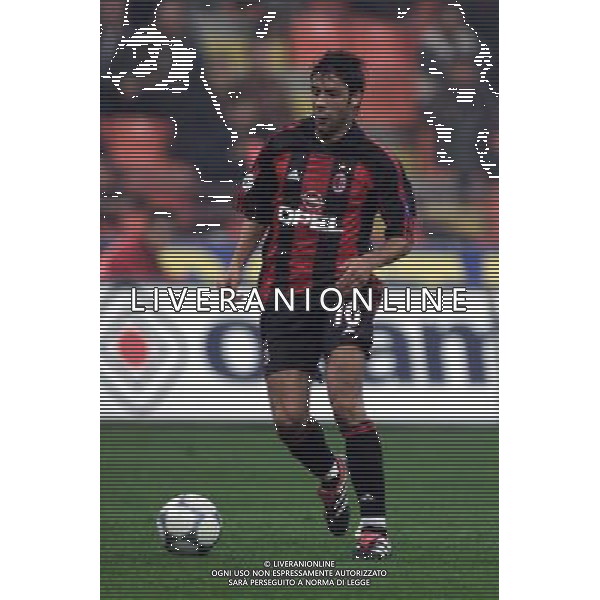 MILANO, 18-10-2001 DFP/MARCO LUSSOSO MILAN-CSKA SOFIA (COPPA UEFA): MANUEL RUI COSTA AG ALDO LIVERANI S A S