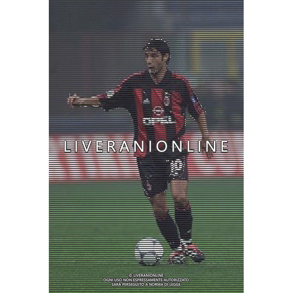 MILANO, 18-10-2001 DFP/MARCO LUSSOSO MILAN-CSKA SOFIA (COPPA UEFA): MANUEL RUI COSTA AG ALDO LIVERANI S A S