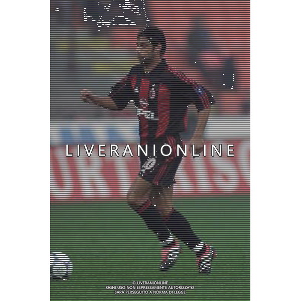 MILANO, 18-10-2001 DFP/MARCO LUSSOSO MILAN-CSKA SOFIA (COPPA UEFA): MANUEL RUI COSTA AG ALDO LIVERANI S A S