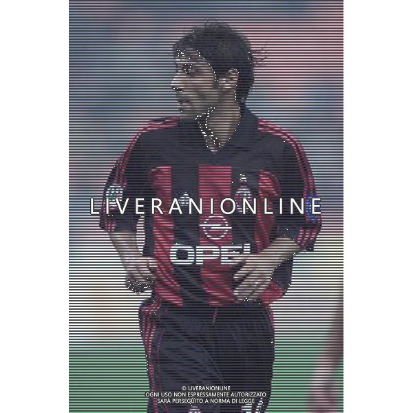 MILANO, 18-10-2001 DFP/MARCO LUSSOSO MILAN-CSKA SOFIA (COPPA UEFA): MANUEL RUI COSTA AG ALDO LIVERANI S A S