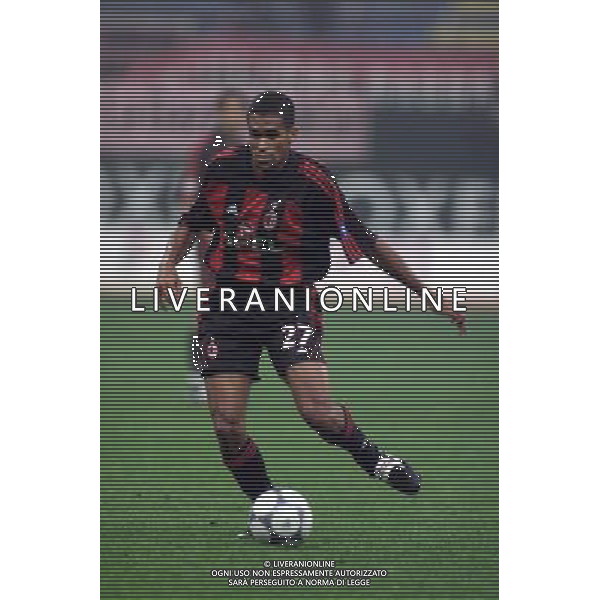 MILANO, 18-10-2001 DFP/MARCO LUSSOSO MILAN-CSKA SOFIA (COPPA UEFA): SERGINHO AG ALDO LIVERANI S A S