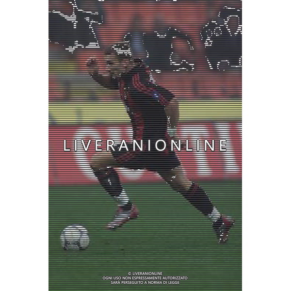 MILANO, 18-10-2001 DFP/MARCO LUSSOSO MILAN-CSKA SOFIA (COPPA UEFA): ANDRIY SHEVCHENKO AG ALDO LIVERANI S A S