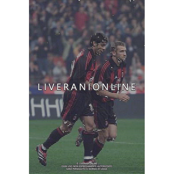 MILANO, 18-10-2001 DFP/MARCO LUSSOSO MILAN-CSKA SOFIA (COPPA UEFA): ANDRIY SHEVCHENKO E RUI COSTA AG ALDO LIVERANI S A S