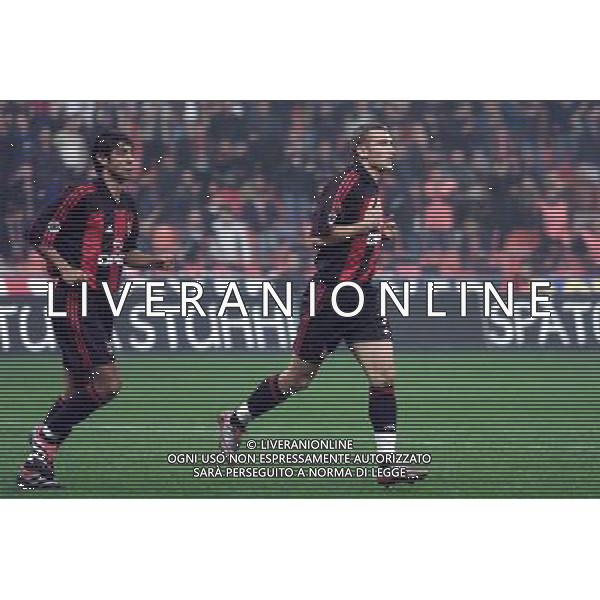 MILANO, 18-10-2001 DFP/MARCO LUSSOSO MILAN-CSKA SOFIA (COPPA UEFA): ANDRIY SHEVCHENKO E RUI COSTA AG ALDO LIVERANI S A S