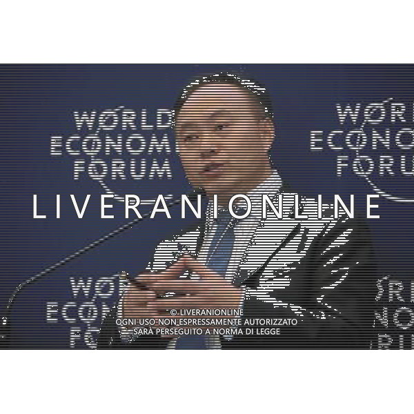 (120128) -- DAVOS, Jan. 28, 2012 () -- Shi Zhengrong, chairman and Chief Executive Officer of Suntech Power, People\'s Republic of China, speaks during the session \'Sustainability Champions\' at the Annual Meeting 2012 of the World Economic Forum at the congress center in Davos, Switzerland, Jan. 28, 2012. AG ALDO LIVERANI S A S ONLY ITALY