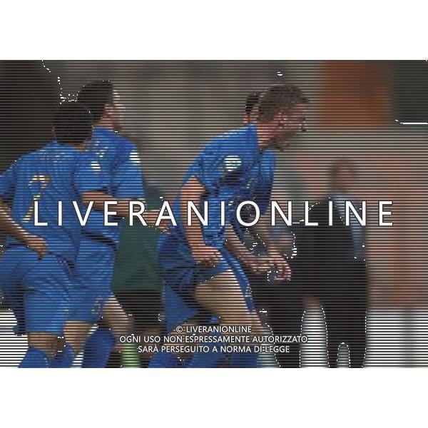 ITALIA-CROAZIA UNDER21 01/06/2004 A BOCHUM NELLA FOTO DANIELE DE ROSSI ESULTANTE AGENZIA ALDO LIVERANI