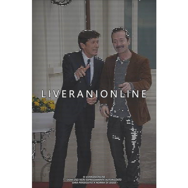 Conferenza stampa di presentazione della 62ma edizione del Festival della Canzone Italiana di Sanremo 31-01-2012 nella foto Gianni Morandi con Rocco Papaleo ©Gazzaniga/Agenzia Aldo Liverani Sas