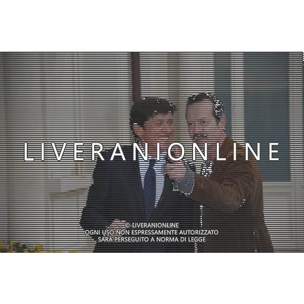 Conferenza stampa di presentazione della 62ma edizione del Festival della Canzone Italiana di Sanremo 31-01-2012 nella foto Gianni Morandi con Rocco Papaleo ©Gazzaniga/Agenzia Aldo Liverani Sas