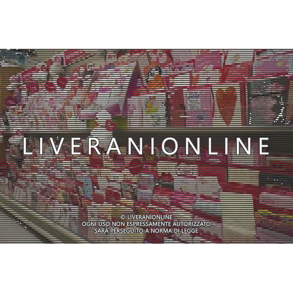 Just in time for Valentine\'s Day, a store in New York displays a selection of greeting cards to send to your loved ones, seen on Sunday, January 29, 2012. © RICHARD B. LEVINE - photoshot - ag. aldo liverani sas italy only VEDUTE DI NEW YORK SAN VALENTINO