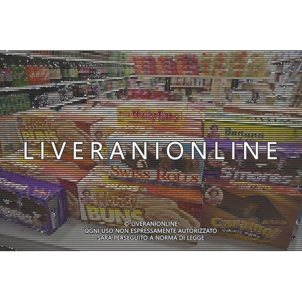 A selection of Little Debbie brand cakes in the grocery department in a store in New York on Sunday, January 29, 2012. © RICHARD B. LEVINE - photoshot - ag. aldo liverani sas italy only VEDUTE DI NEW YORK DOLCI MERENDINE 