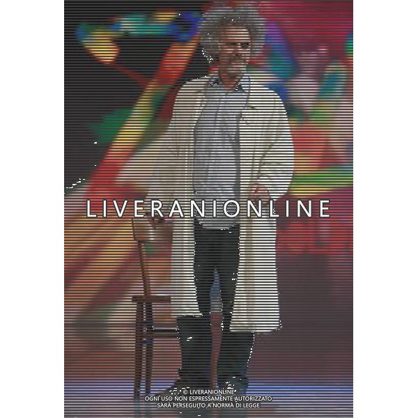 31/1/2012 TRASMISSIONE TV MEDIASET ZELIG - Teatro Arcimboldi nella foto PAOLO MIGONE ph.Fiochi/AG ALDO LIVERANI SAS