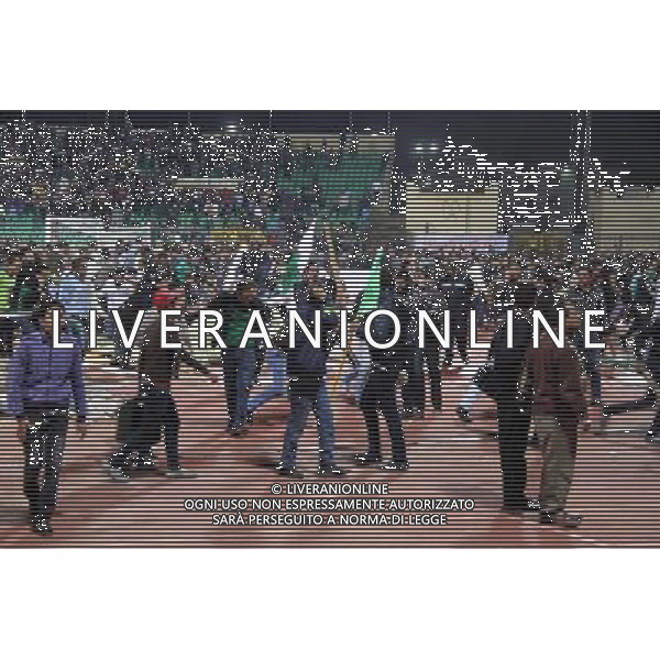 (120201) -- CAIRO, Feb. 1, 2012 () -- Photo taken on Feb. 1, 2012 shows the riot at a stadium in Port Said of Egypt. The death toll from a football riot in Egypt\'s Port Said rose to 73, state TV reported on Wednesday night. (/Ahmad Radi) AG ALDO LIVERANI S A S ONLY ITALY