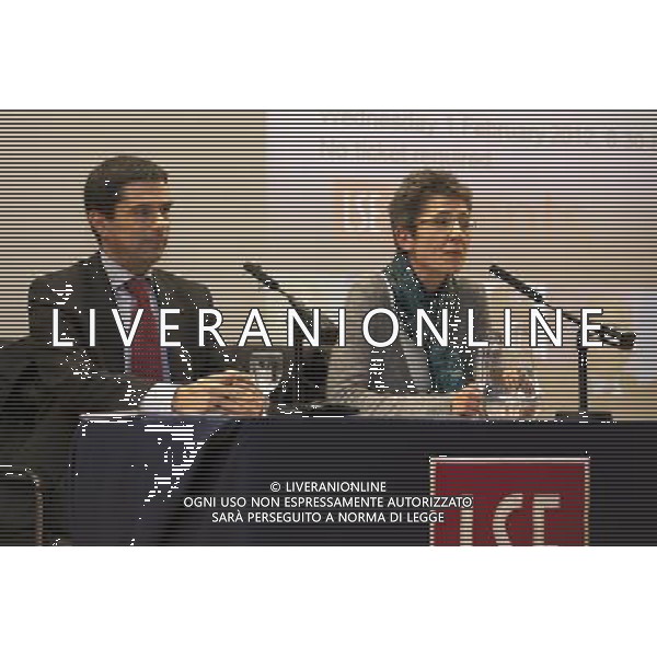 Portuguese Minister of Finance Vtor Gaspar during his letcure \'Portugal: Restoring Credibility and Confidence\' at London School of Economy and Political Science onFebruary 01, 2012 in London, England. © Zenon Stefaniak - lfi - photoshot - ag. aldo liverani sas italy only LONDRA - VITOR GASPAR, MINISTRO DELLE FINANZE DEL PORTOGALLO, DURANTE UNA SESSIONE ALLA LONDON SCHOOL OF ECONOMY AND POLITICAL SCIENCE