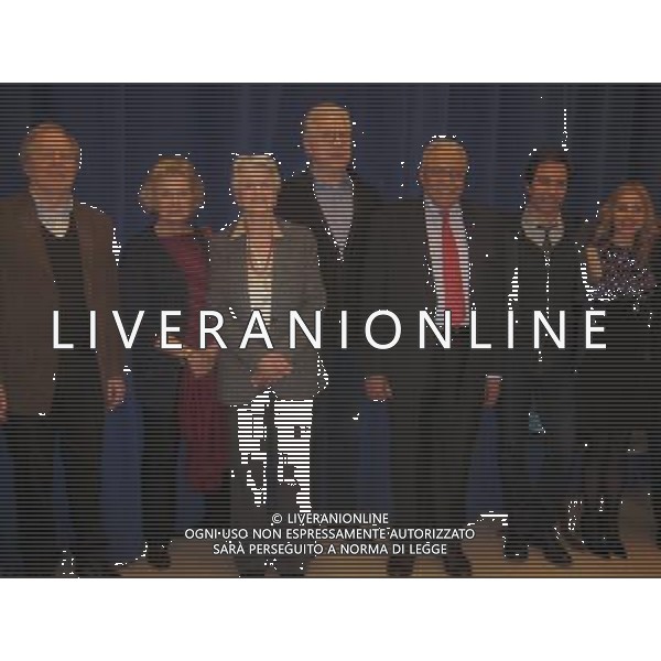 02-01-12 Cast members (L-R) Michael McKean. Candice Bergen. Angela Lansbury. John Larroquette. James Earl Jones. Eric McCormack. Kerry Butler at a press conference for \'Gore Vidal\'s The Best Man\' at New 42nd Sreet Studios. 229 West 42nd St. Wednesday morning 02-01-12 © Aubrey Reuben - retna - photoshot - ag. aldo liverani sas italy only