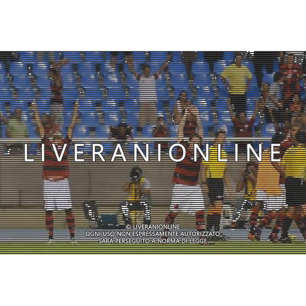 20120201: RIO DE JANEIRO, BRAZIL - Player Leo Moura celebrate goal during Flamengo vs Real Potosi match for Copa Libertadores PHOTO: CITYFILES - Newspix.pl - ag. aldo liverani sas italy only